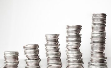 Ile pieniędzy trzeba mieć żeby się wyprowadzić? Ile pieniędzy trzeba mieć żeby się wyprowadzić?